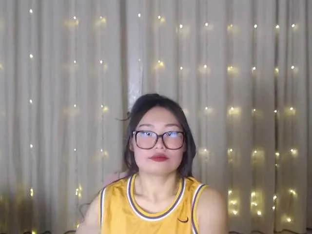 Live sex webcam photo for Jadelsle #288076364