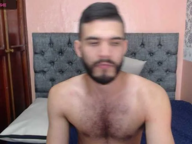 Live sex webcam photo for JaiderBoler #276309698