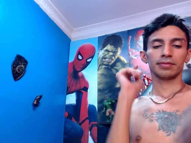 Live sex webcam photo for JaiderCortez #277793929