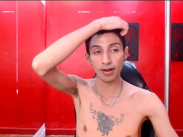 Live sex webcam photo for JaiderCortez #277853130