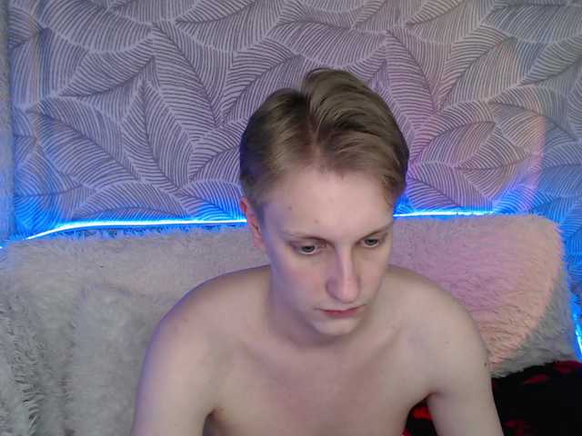 Live sex webcam photo for Jakewhitess #277370382