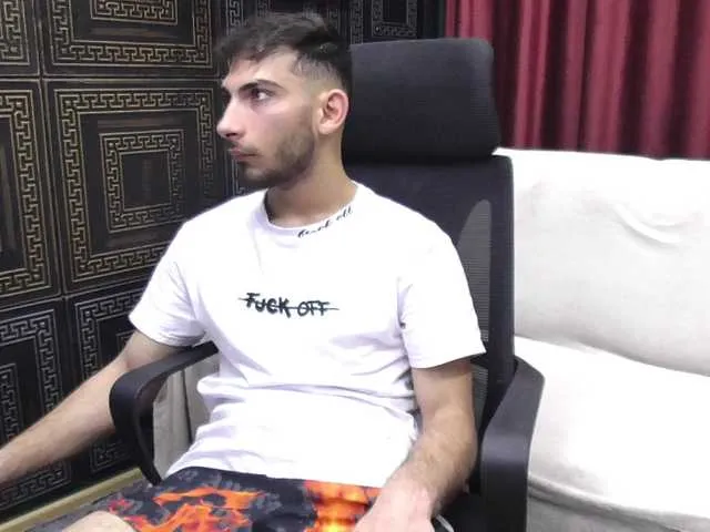 Live sex webcam photo for JakobWoo #277537585