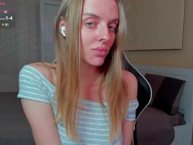 Live sex webcam photo for Jam-cream #290684118