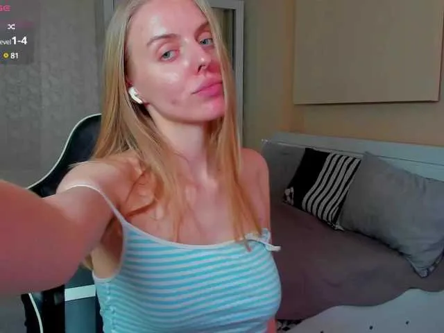 Live sex webcam photo for Jam-cream #290765085