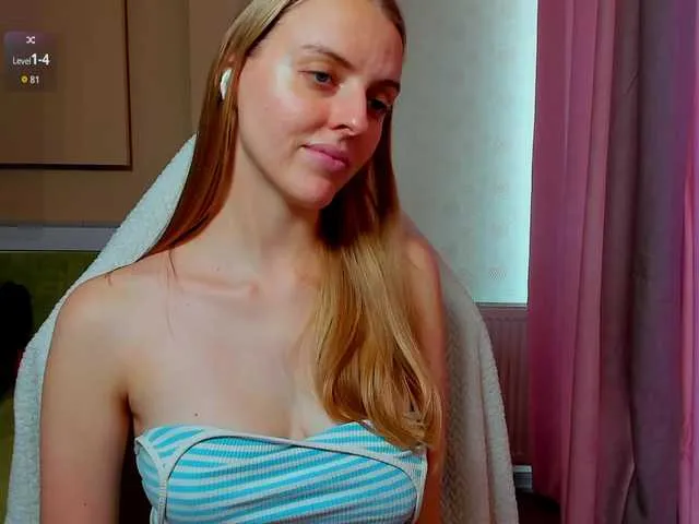 Live sex webcam photo for Jam-cream #292383021