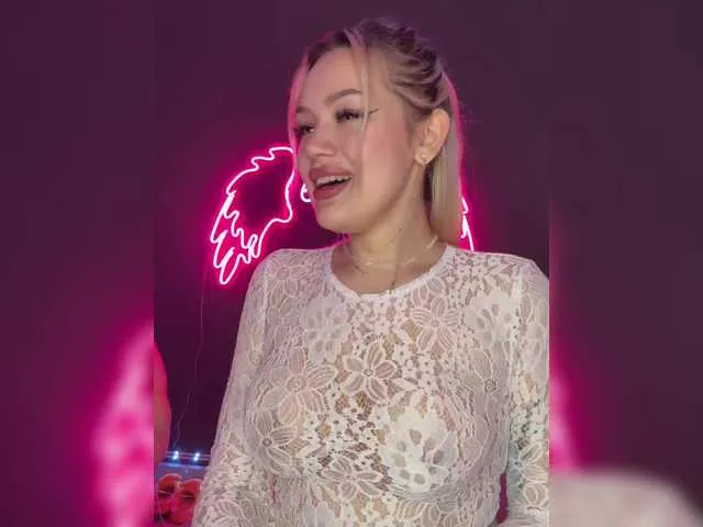 Live sex webcam photo for James-Eva0 #292373784