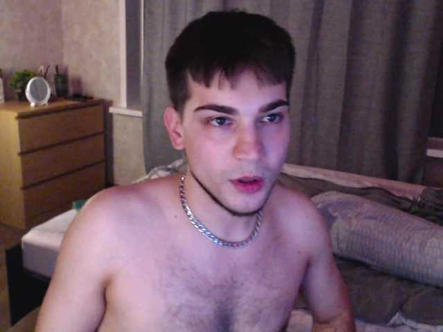 Live sex webcam photo for JamesWhite8 #277980733