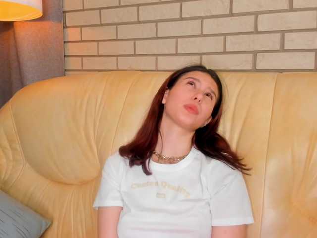 Live sex webcam photo for JamieRobinson #273545063