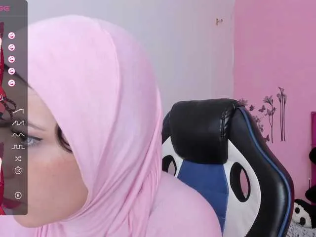 Live sex webcam photo for JamilaFadel #276423205