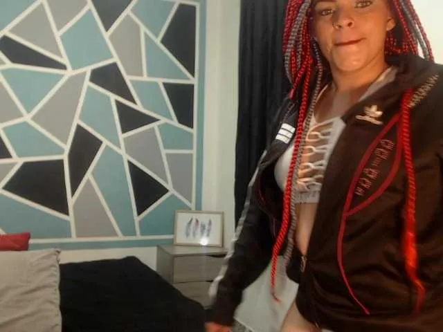 Live sex webcam photo for JamineQueen93 #275549656