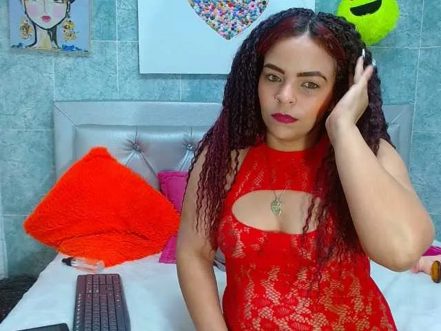 Live sex webcam photo for JamineQueen93 #276042842