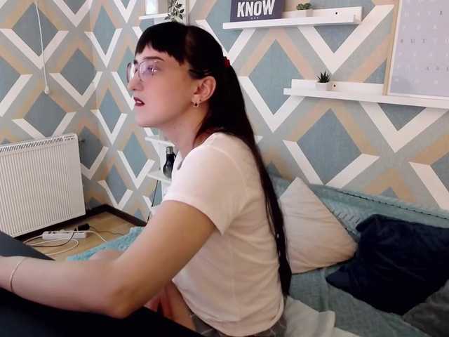 Live sex webcam photo for Jammie-Al #273415621