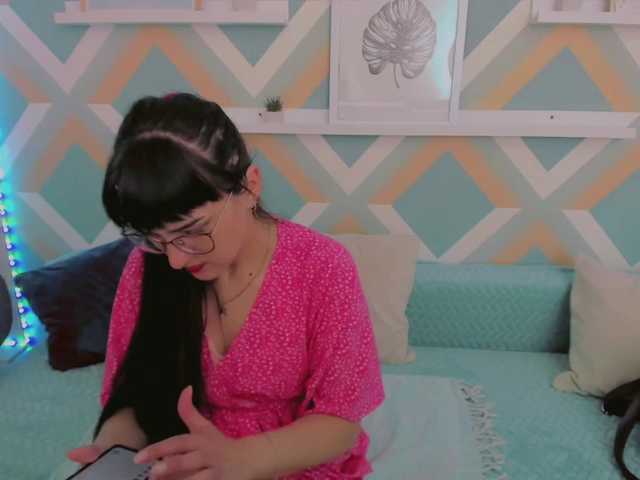 Live sex webcam photo for Jammie-Al #273600016