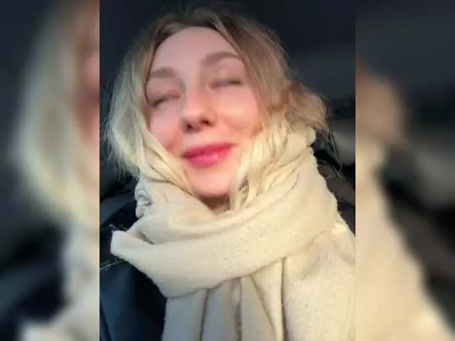 Live sex webcam photo for Janchi- #292469371