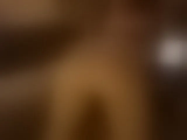 Live sex webcam photo for Janchi- #293164847