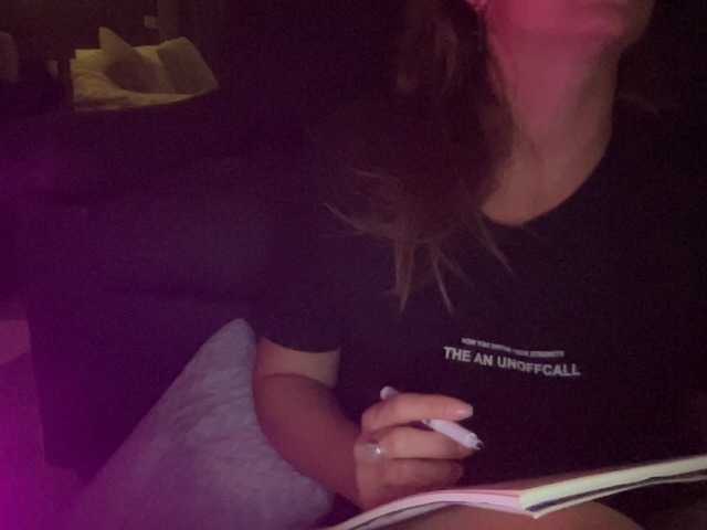 Live sex webcam photo for Jandk- #277839148