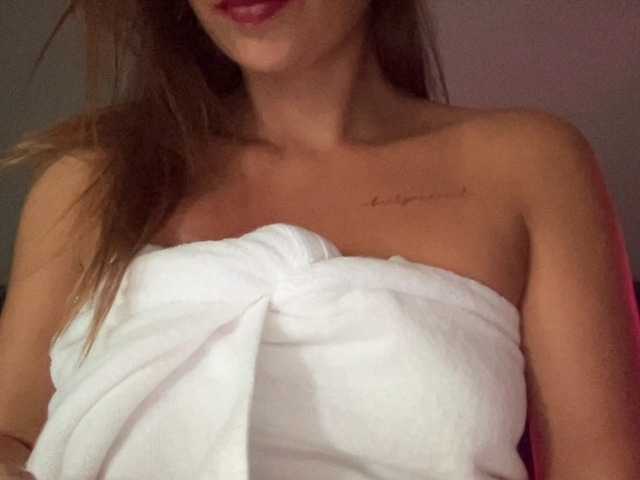 Live sex webcam photo for Jandk- #277840989