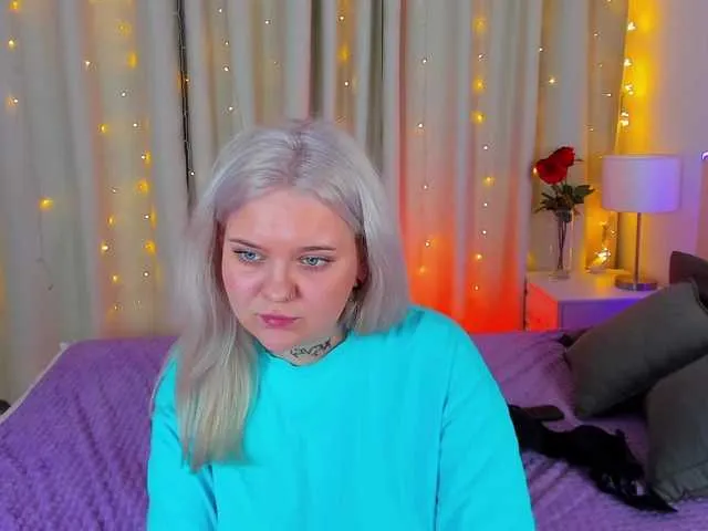 Live sex webcam photo for JaneClar #277183695