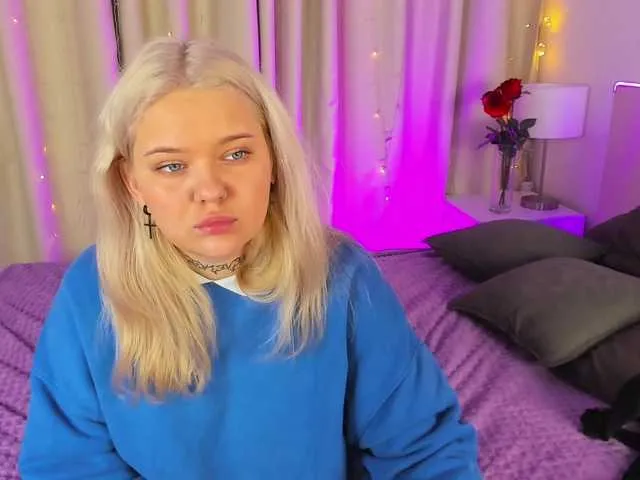 Live sex webcam photo for JaneClar #277202096