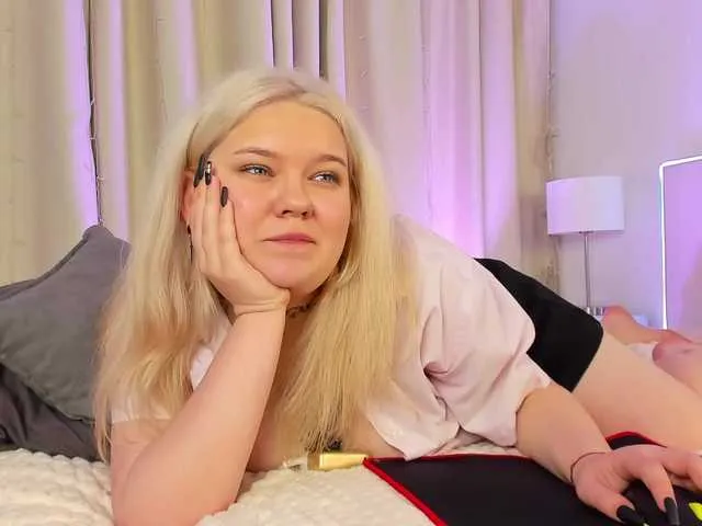 Live sex webcam photo for JaneClar #277240650