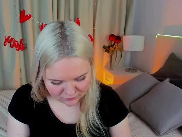 Live sex webcam photo for JaneClar #277334487