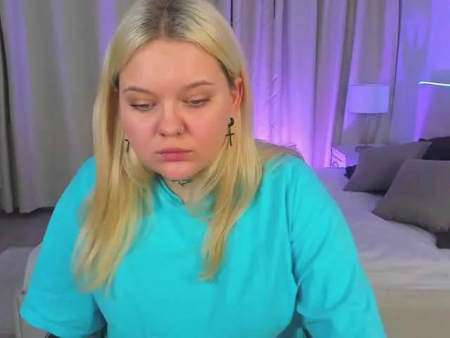 Live sex webcam photo for JaneClar #277571196