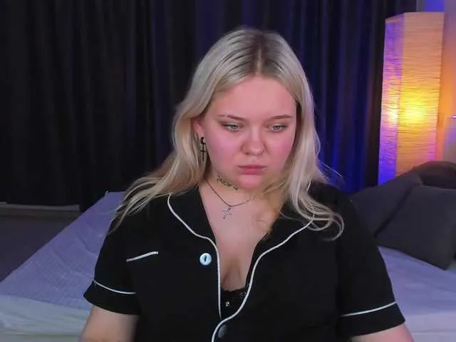 Live sex webcam photo for JaneClar #277645985