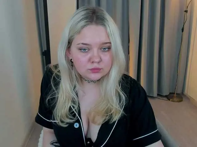 Live sex webcam photo for JaneClar #277718858