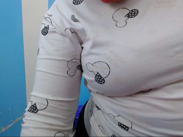 Live sex webcam photo for JaneKnox #272386206