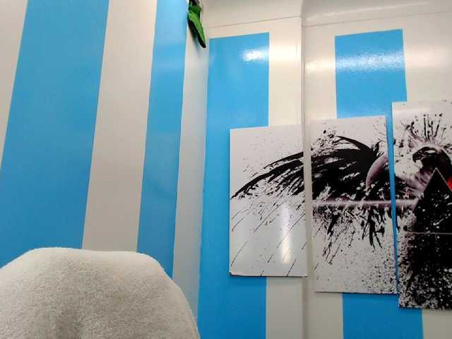 Live sex webcam photo for JaneKnox #272477556