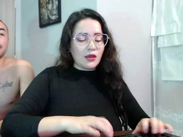 Live sex webcam photo for Janeandpaul1 #291158735