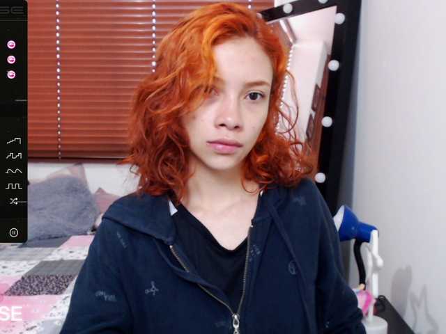 Live sex webcam photo for Janegoodday #272895803