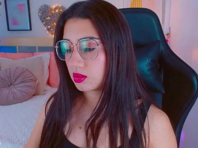 Live sex webcam photo for JanethDu #275727819