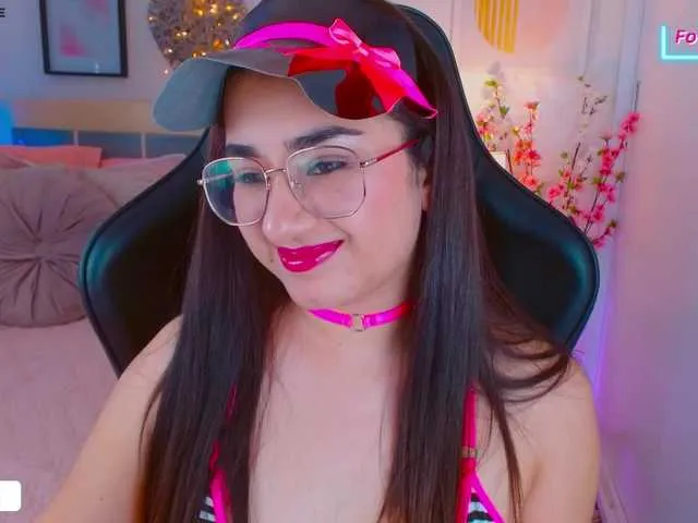 Live sex webcam photo for JanethDu #275847989