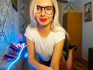 Live sex webcam photo for JanetteSkrim #207024477