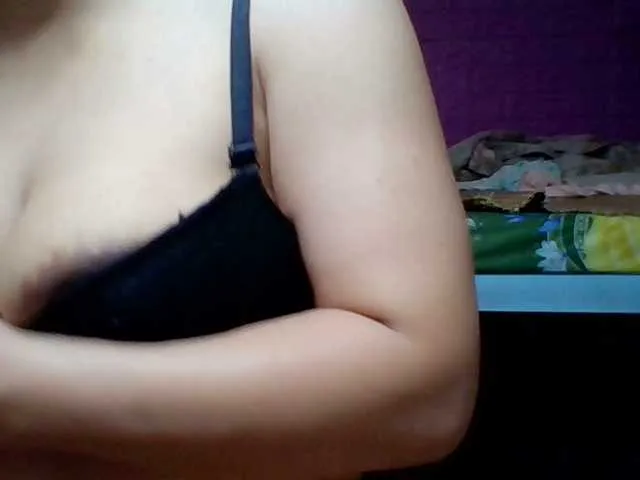 Live sex webcam photo for JangHi-22 #292359845