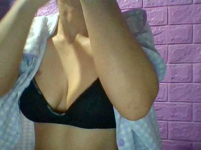 Live sex webcam photo for JangHi-22 #294234521