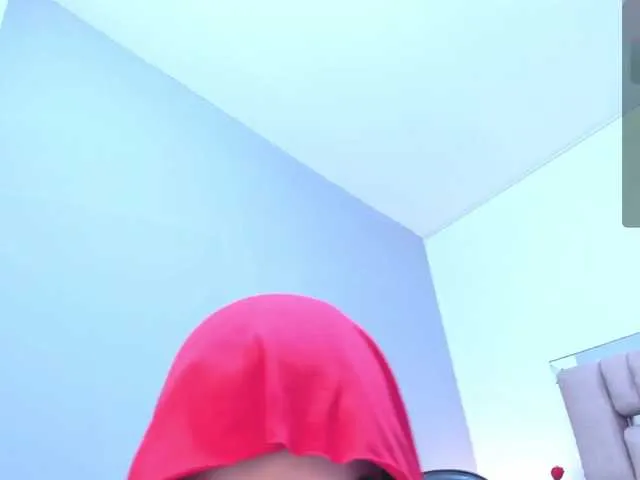 Live sex webcam photo for JannaLove- #277558846