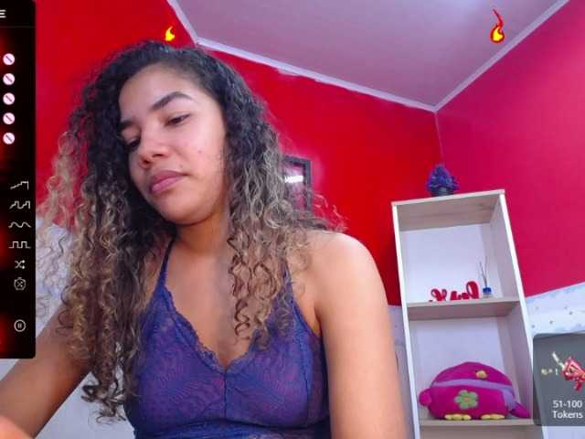 Live sex webcam photo for JannetReyes #276799869