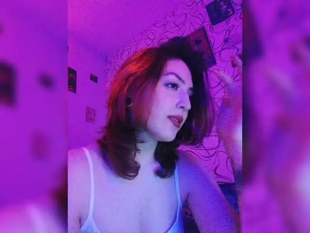 Live sex webcam photo for JanniiSay #278287898