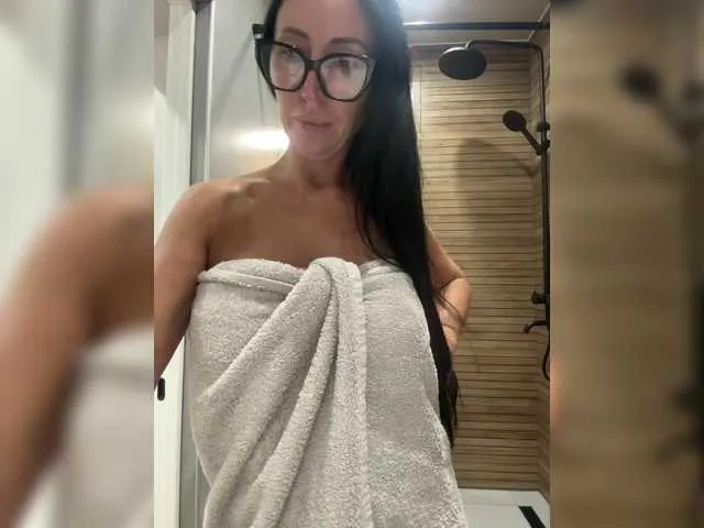 Live sex webcam photo for Janochka666 #292248093