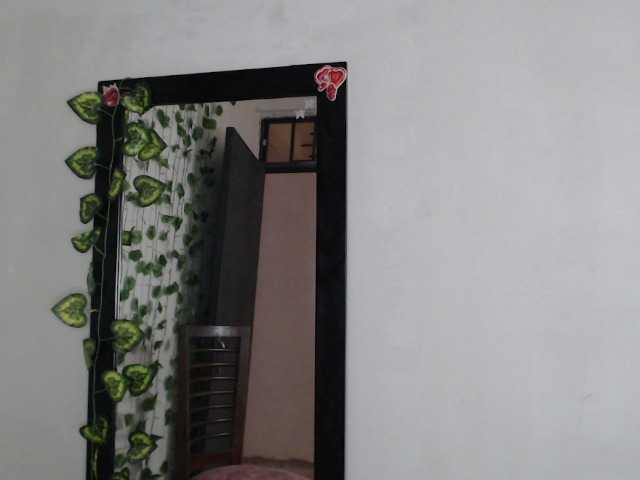 Live sex webcam photo for Japonesa01 #274294111