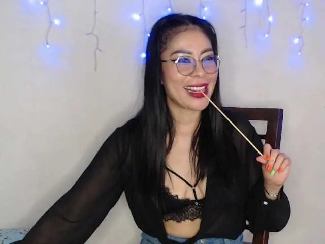 Live sex webcam photo for Japonesa01 #274554418