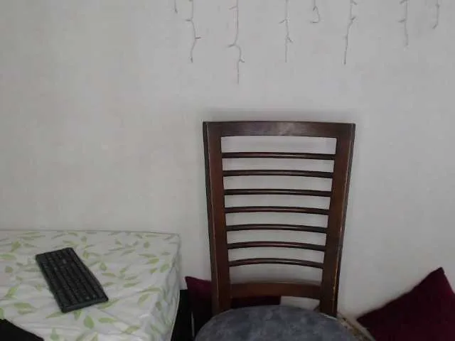 Live sex webcam photo for Japonesa01 #274741691