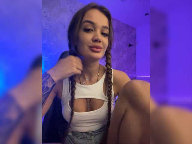 Live sex webcam photo for Jasmin-Li #277014754
