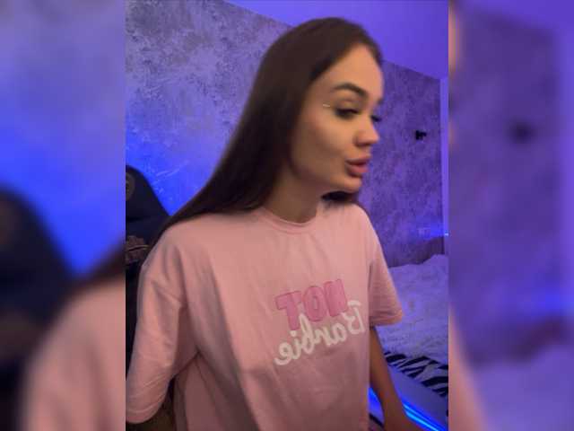 Live sex webcam photo for Jasmin-Li #277058592