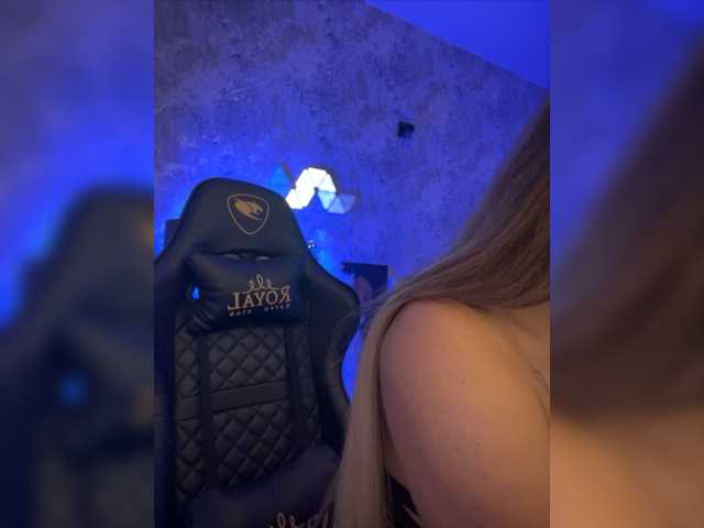 Live sex webcam photo for Jasmin-Li #277113343