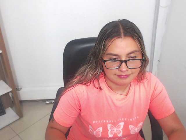 Live sex webcam photo for Jasminandrea #271936124