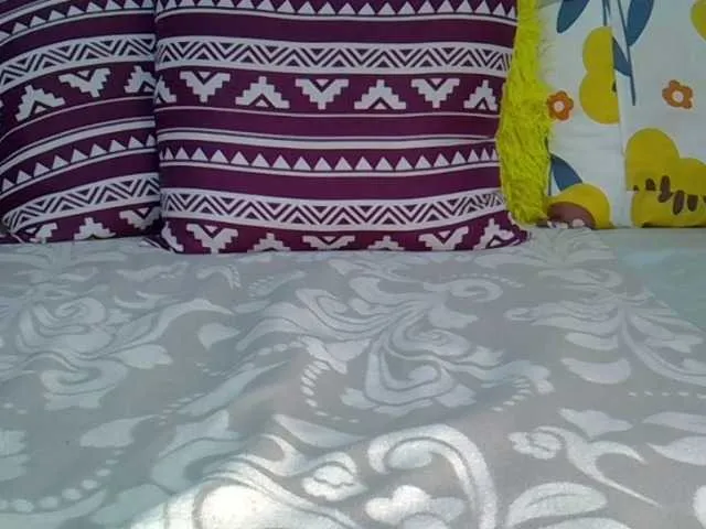 Live sex webcam photo for Jasmine33 #291142918