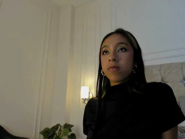 Live sex webcam photo for JasmineRoss #292217030